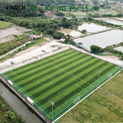 Campos de fútbol artificial certificados por la FIFA con 8-10 años de vida útil, textura uniforme y tamaño personalizado