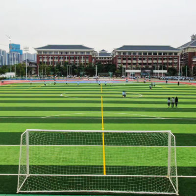 Sistema de drenaje eficaz para campos artificiales de fútbol de gran tamaño