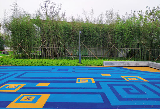 Pista de carreras de goma EPDM de colores con fácil instalación Superficie resistente al deslizamiento Resistente a los rayos UV