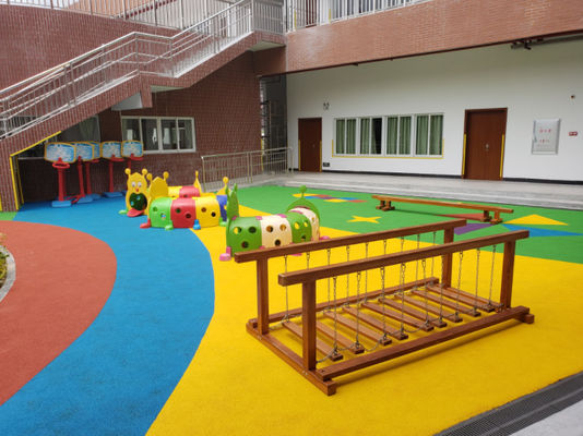 Pista de carreras de goma EPDM de espesor personalizado con fácil instalación y excelente resistencia a los rayos UV