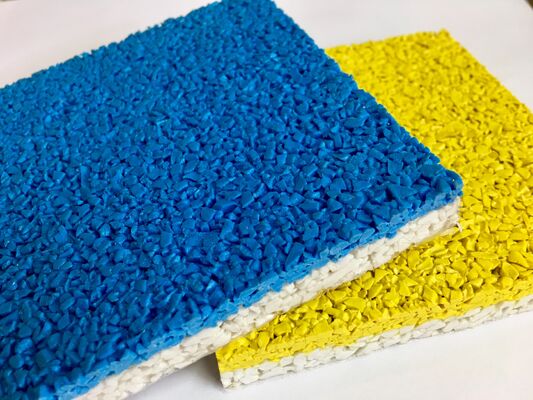 Pista de correr de goma EPDM personalizable para todo tipo de clima con excelente resistencia al deslizamiento y resistencia a los rayos UV