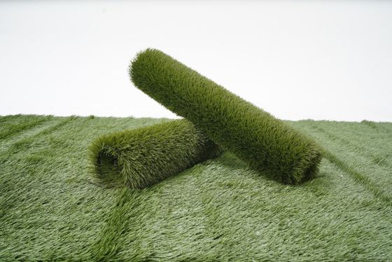Césped sintético realista resistente a la intemperie para estadios de fútbol Césped artificial de fútbol de aspecto natural de alto rendimiento